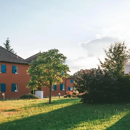 Apartament Beautiful With Shared Pool In Prayssac