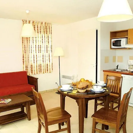 Apartment Beautiful With Shared Pool In